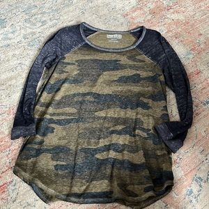 Lucky camo top 5 for $20